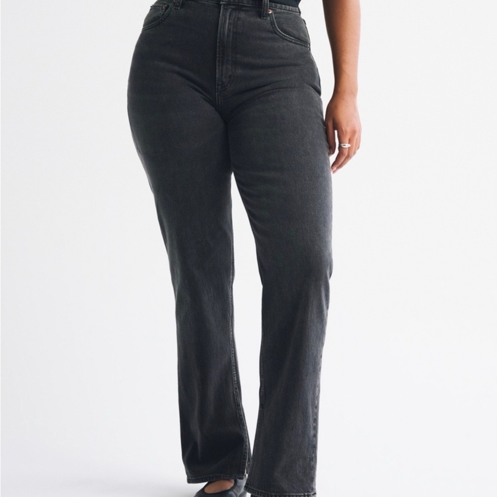 Abercrombie Curve Love The 90’s Straight Jean Ultra High Rise